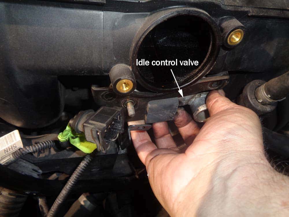 See U0688 repair manual